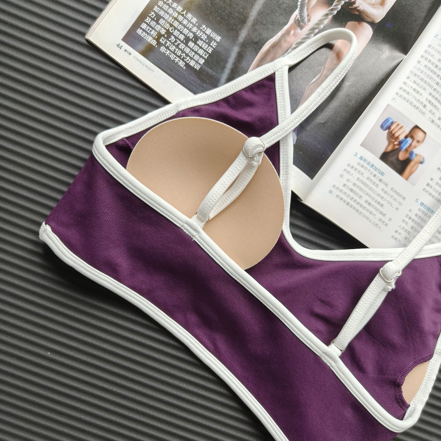 Contrast Color Women's Seamles - огляд і ціна Sports Bra High Impact