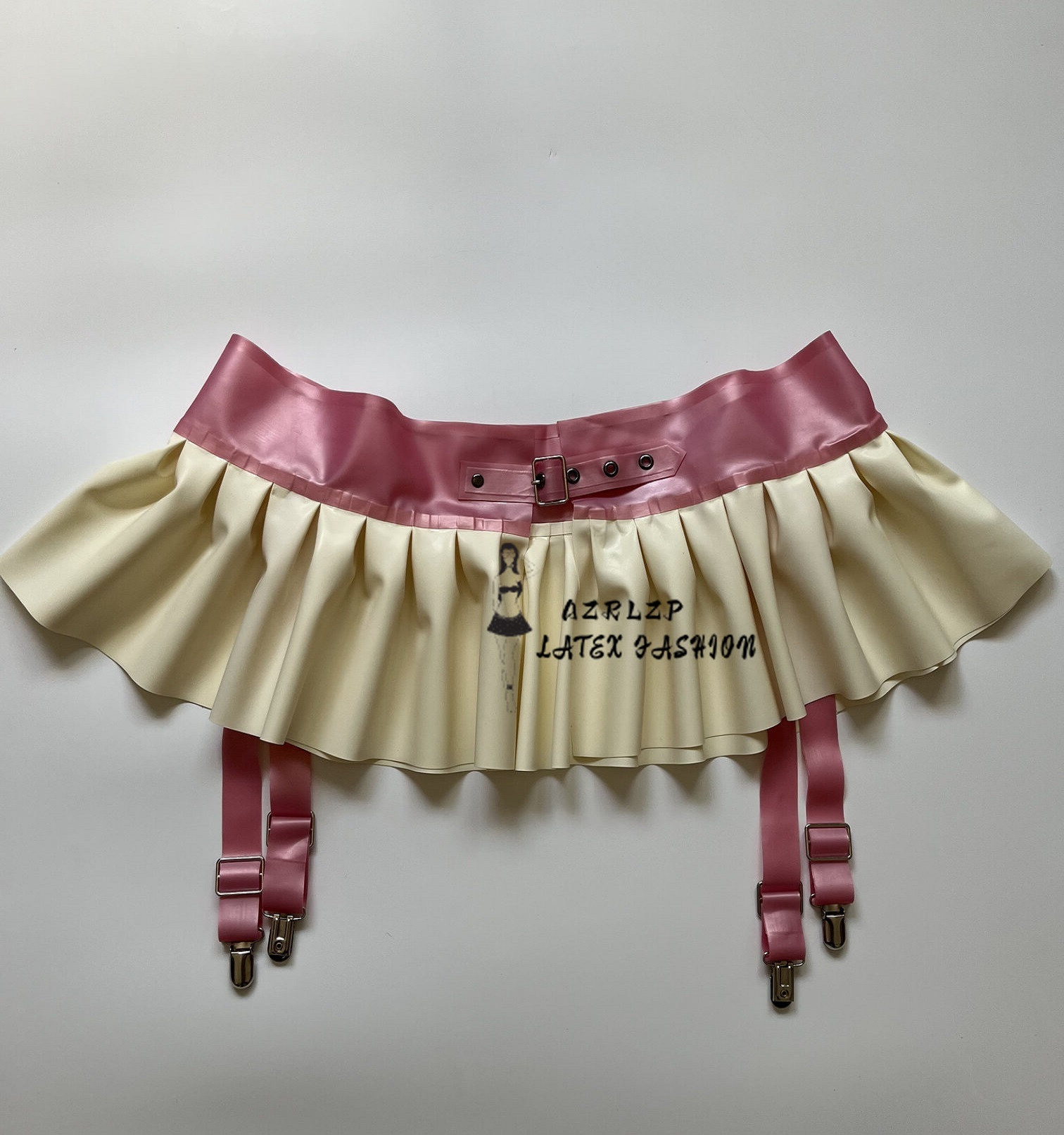 Metallic Powder and White Wome - огляд і ціна Garter Belt Set